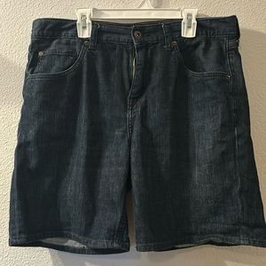 Eddie Bauer denim boyfriend fit shorts size 8